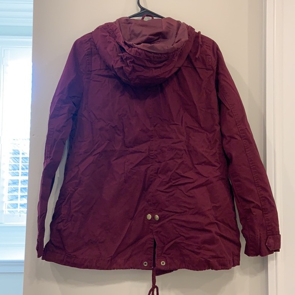 Forever 21 maroon jacket- size large - Picture 5 of 6